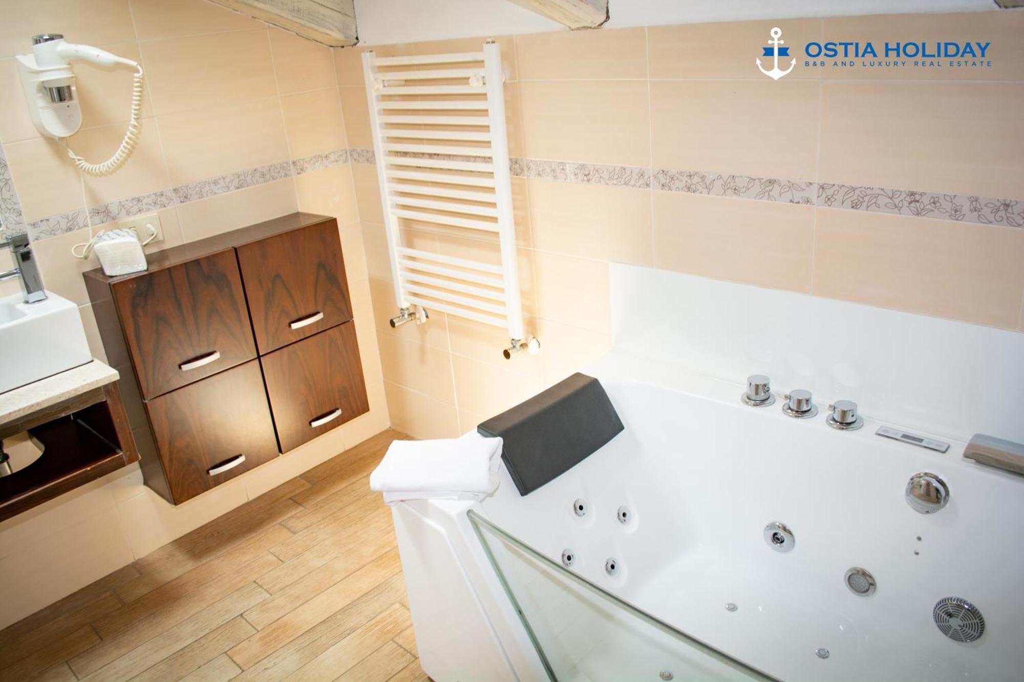 Ostia Holiday Greed Palace Ngoại thất bức ảnh
